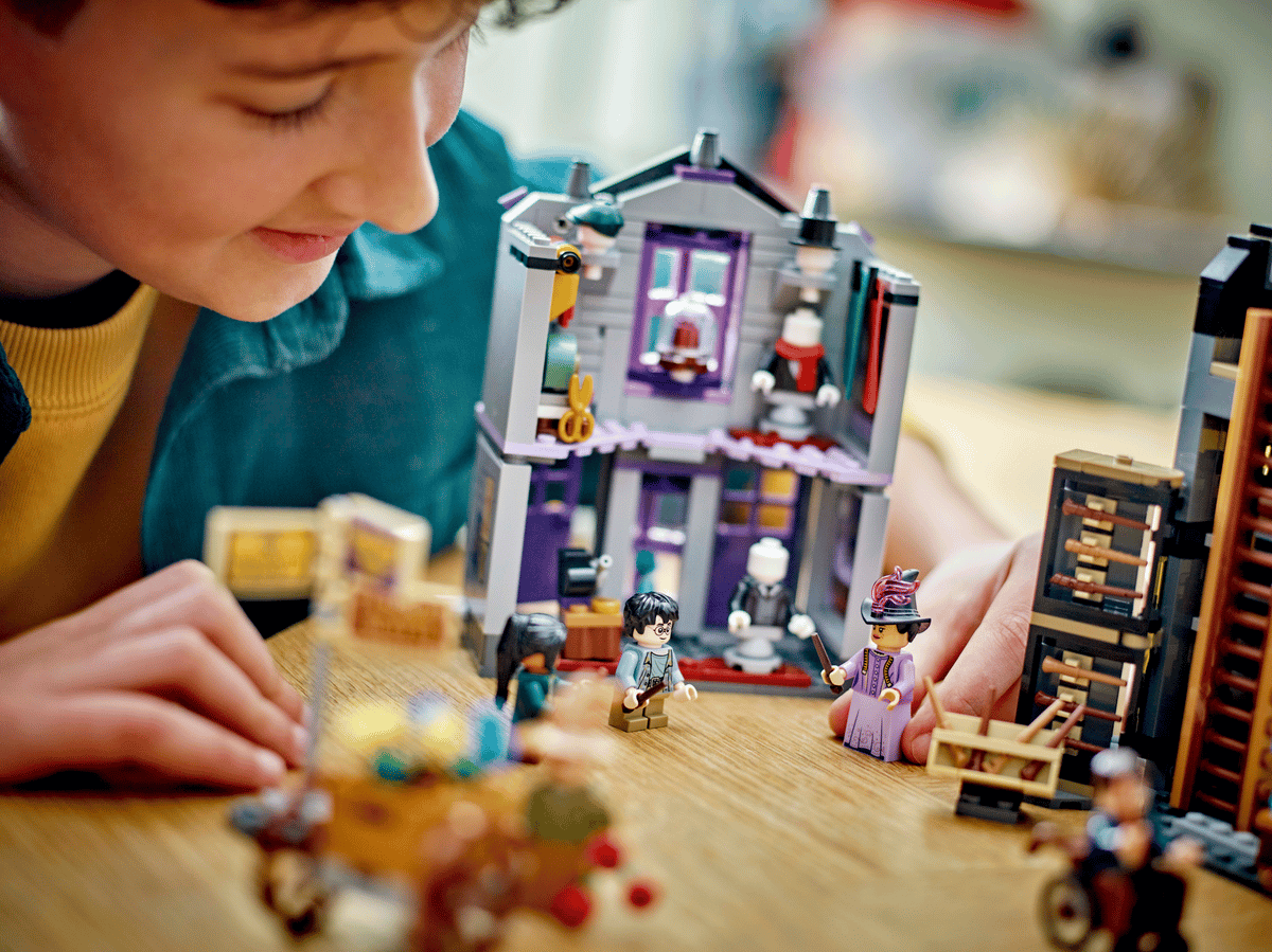LEGO Harry Potter Olivanders & Madame Mallekins gewaden - 76439