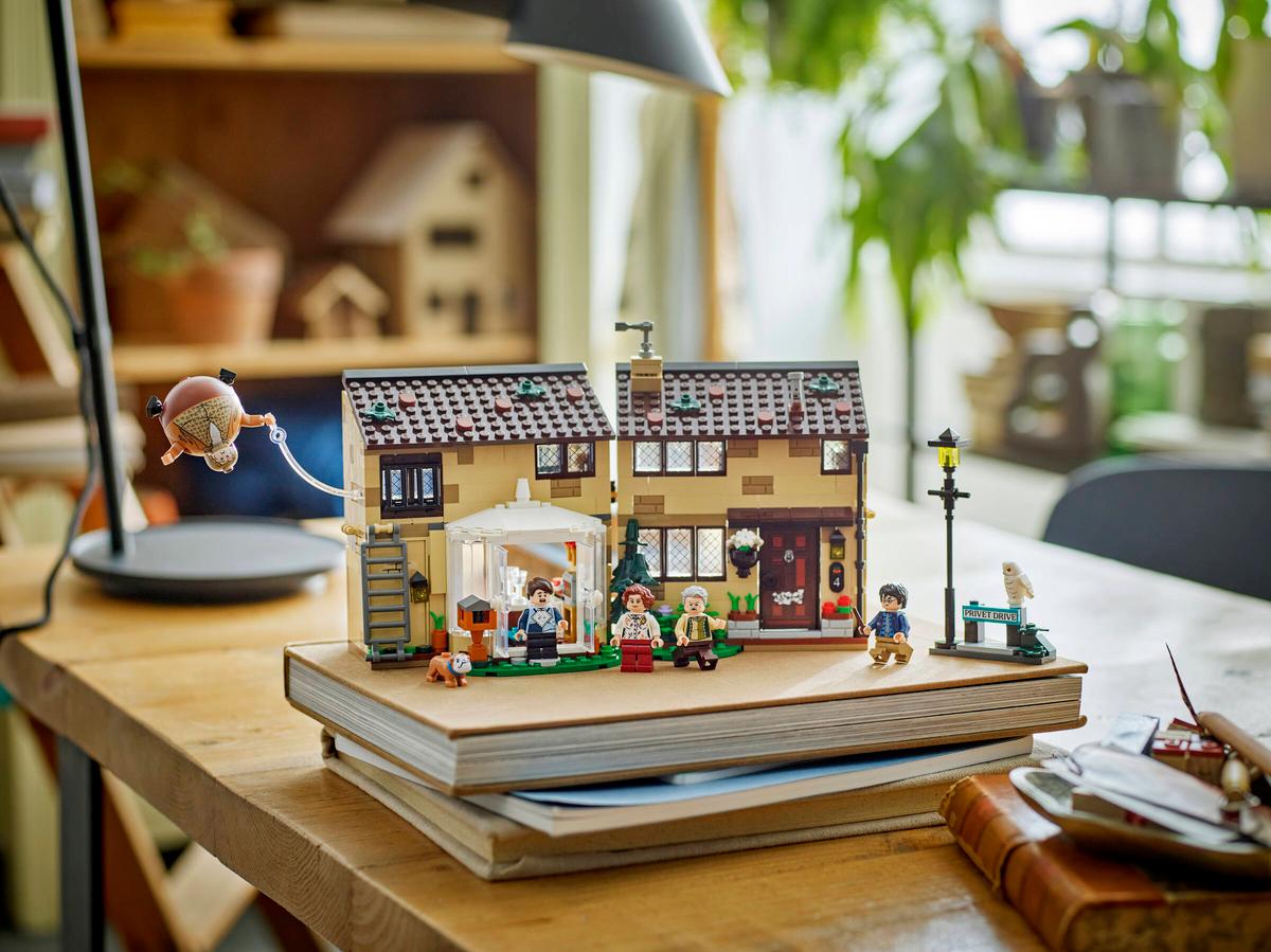 LEGO Harry Potter Ligusterlaan: bezoek van tante Margot - 76451