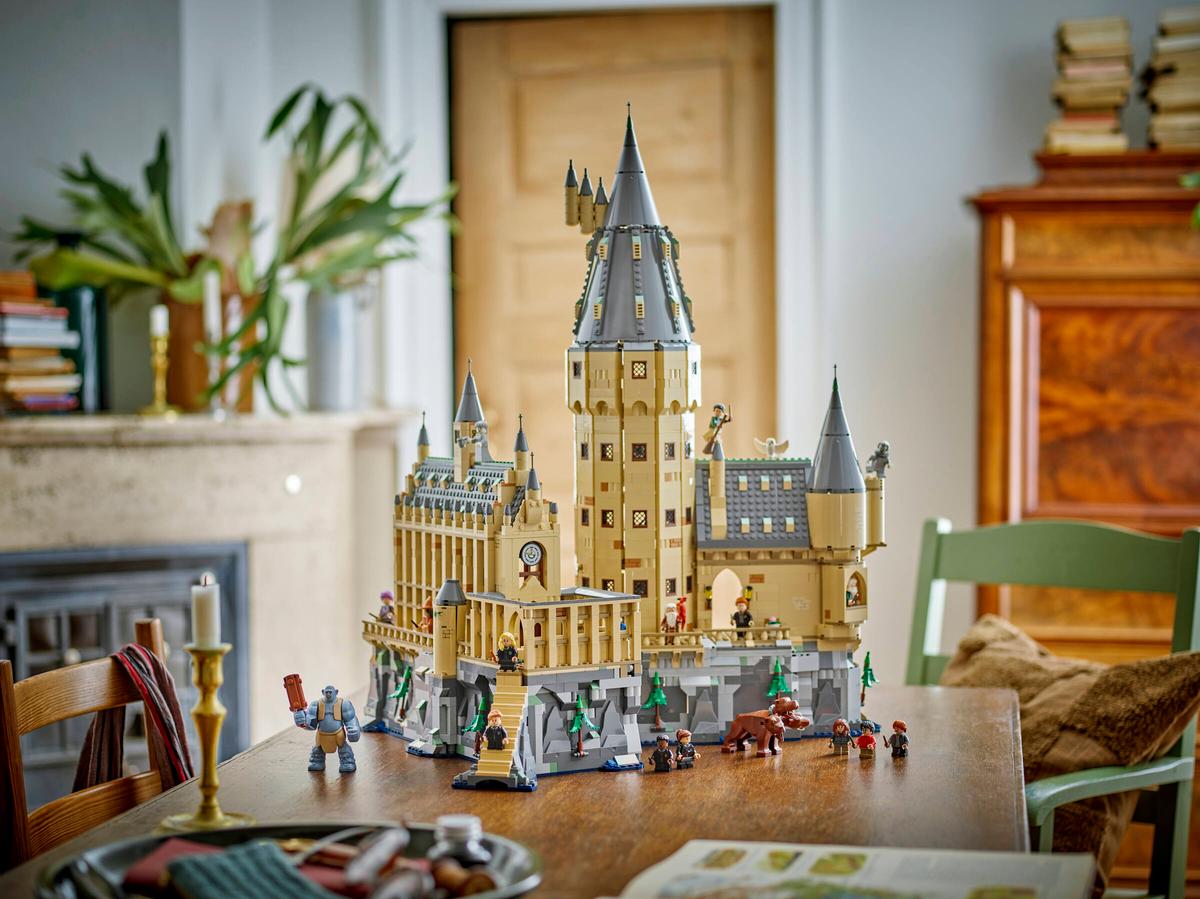 LEGO Harry Potter Kasteel Zweinstein: de Hoofdtoren - 76454