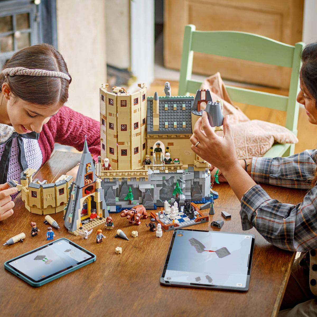 LEGO Harry Potter Kasteel Zweinstein: de Hoofdtoren - 76454