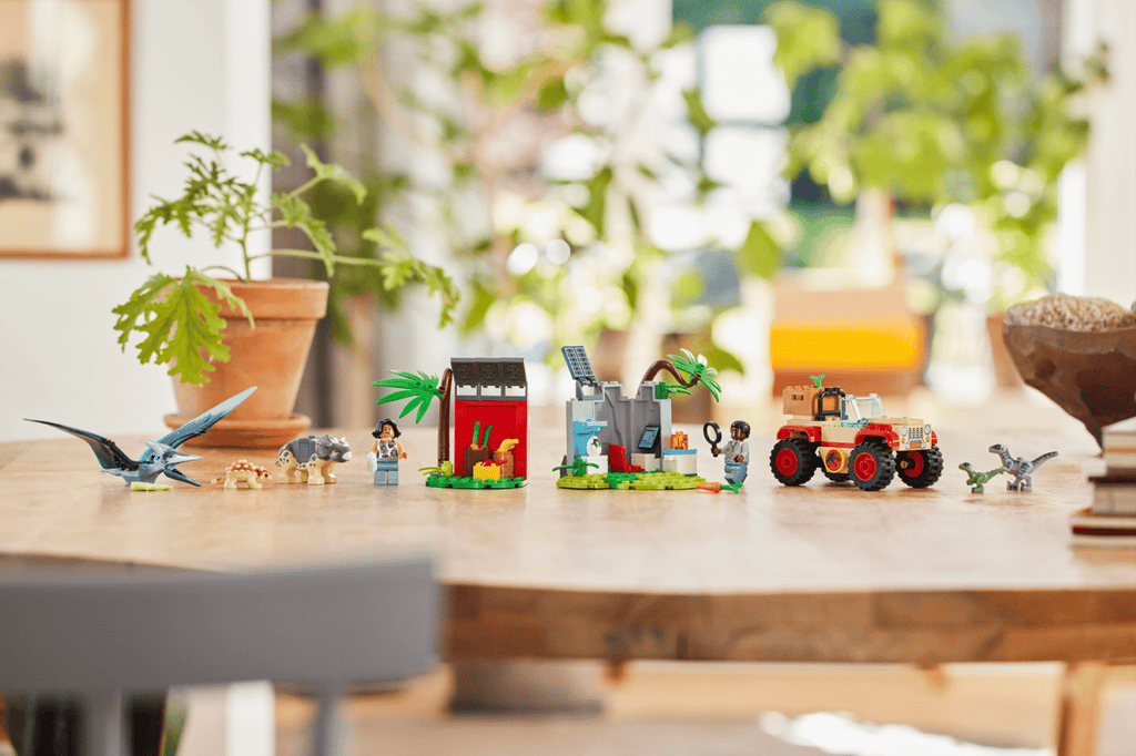 LEGO Jurassic World Reddingscentrum voor Babydinosaurussen - 76963