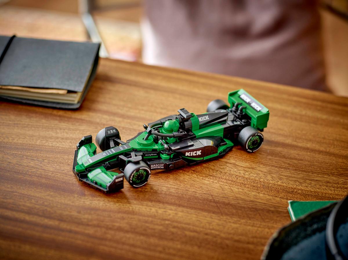 LEGO Speed Champions KICK Sauber F1 Team C44 racewagen - 77247