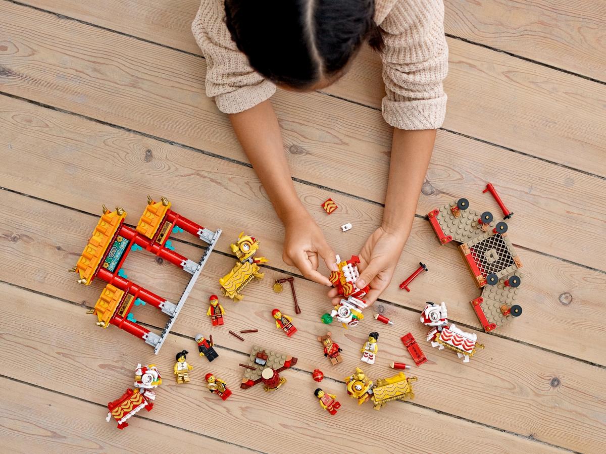 LEGO Leeuwendans - 80104