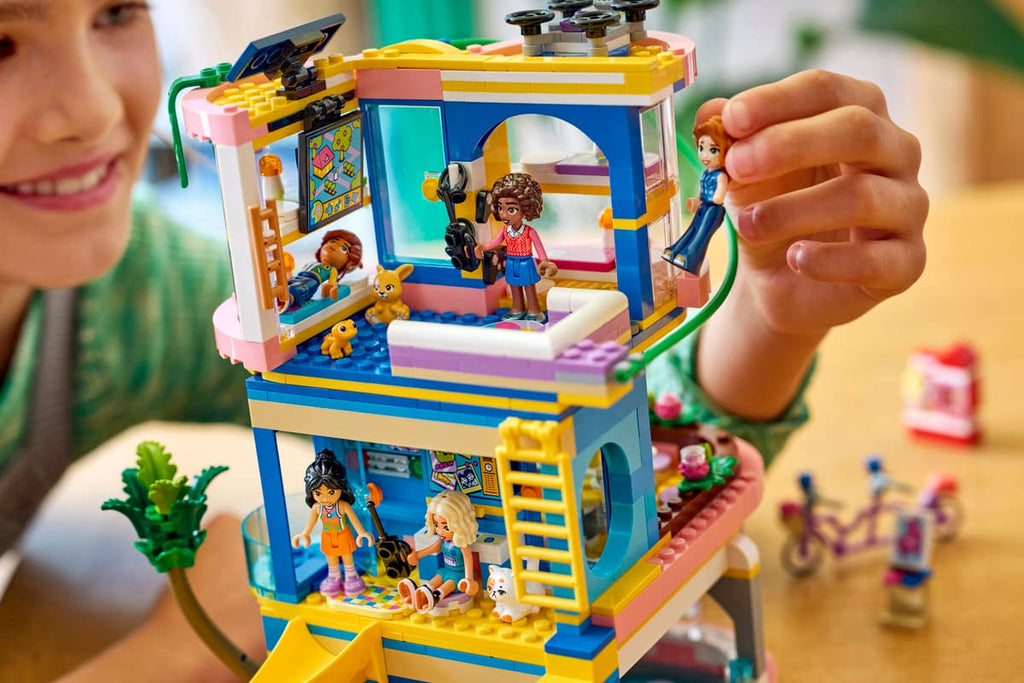 LEGO Friends Heartlake City Clubhuis - 42689