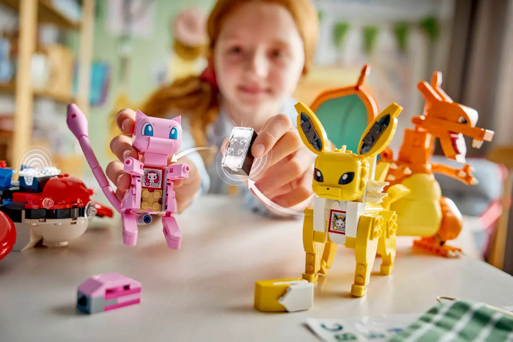 LEGO Pokémon SMART Play: Dronezoektocht naar Mythische Mew - 72161