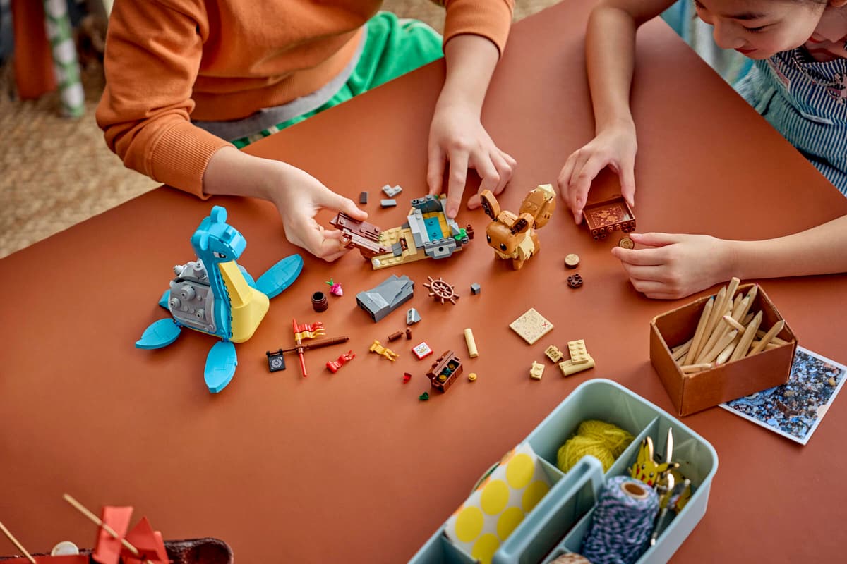 LEGO Pokémon SMART Play: Schatzoeken met Eevee en Lapras - 72162