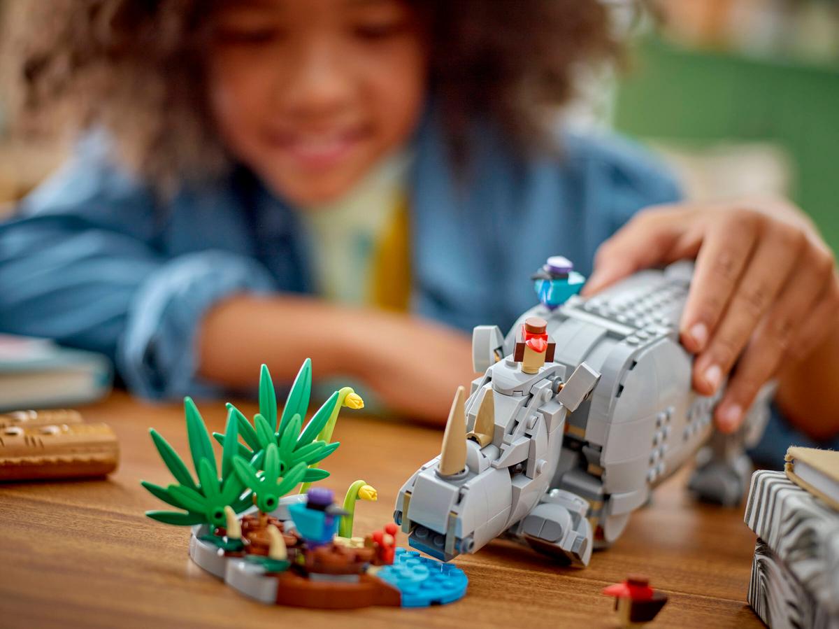 LEGO Creator 3-in-1 Wilde dieren: machtige neushoorn met vogels - 31171
